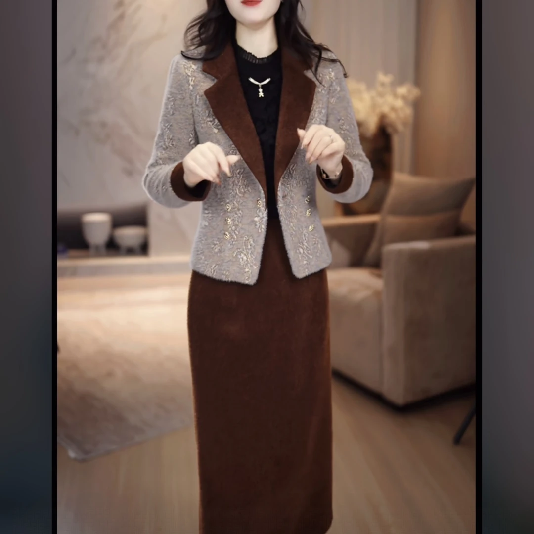 【外套+连衣裙】2025冬季新款加厚加绒气质时尚洋气显瘦两件套装裙