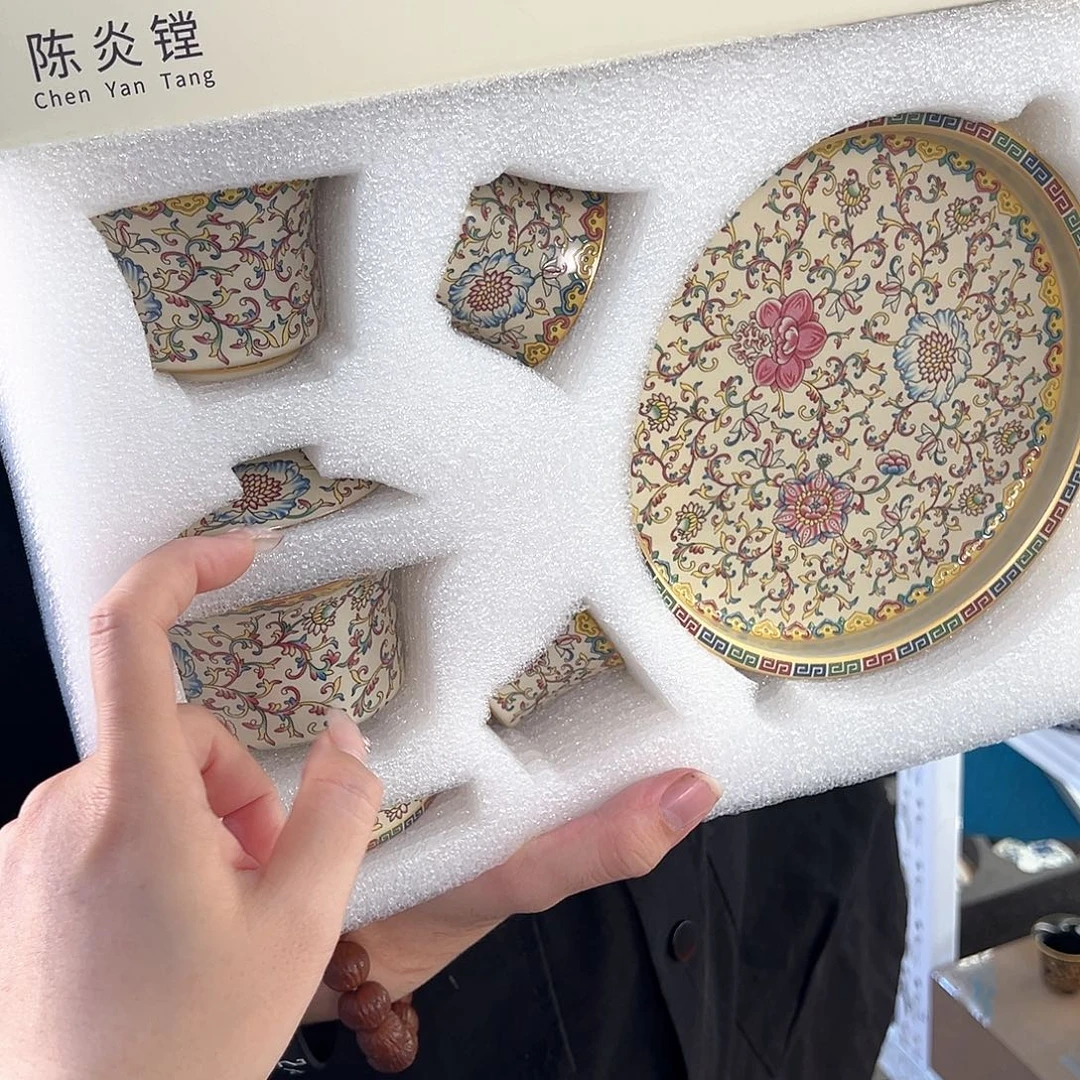 盖碗很漂亮，我很喜欢