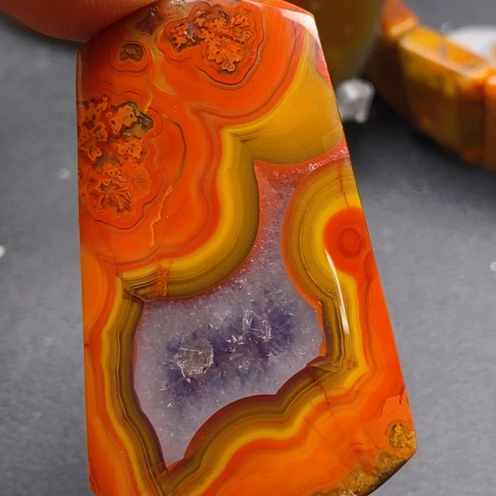 玛瑙/玉髓颈饰未镶嵌风**下