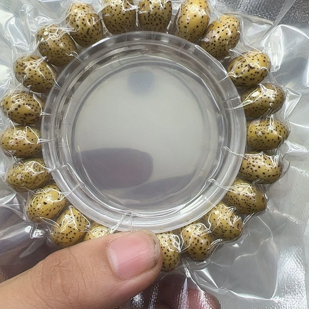 手串星月菩提35荣耀鸡油黄星月菩提单圈苹果14左右