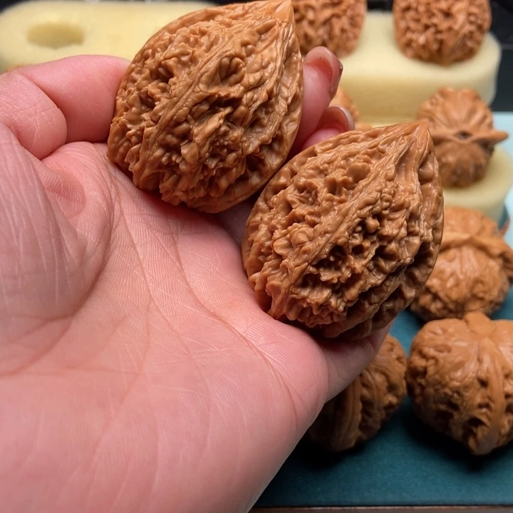 桃核吊坠大沽石40/50已打底