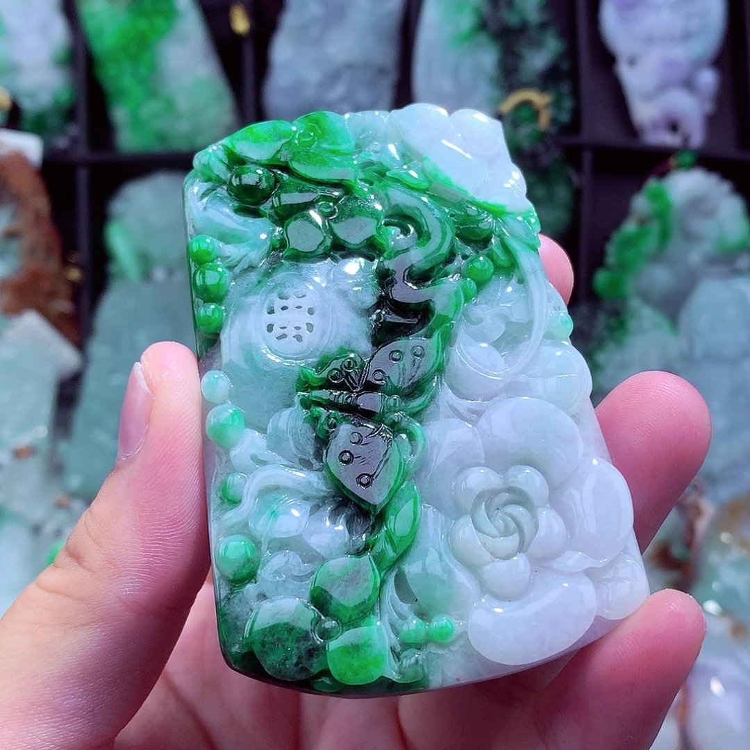 翡翠未镶嵌颈饰挂件