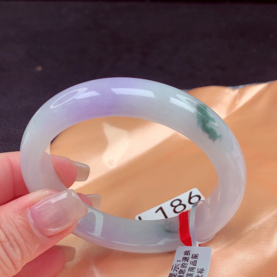 翡翠手镯未镶嵌手镯88