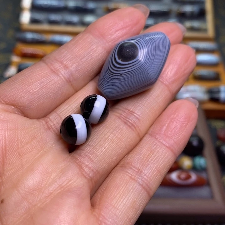 未镶嵌玛瑙/玉髓珠宝半成品小****⁷