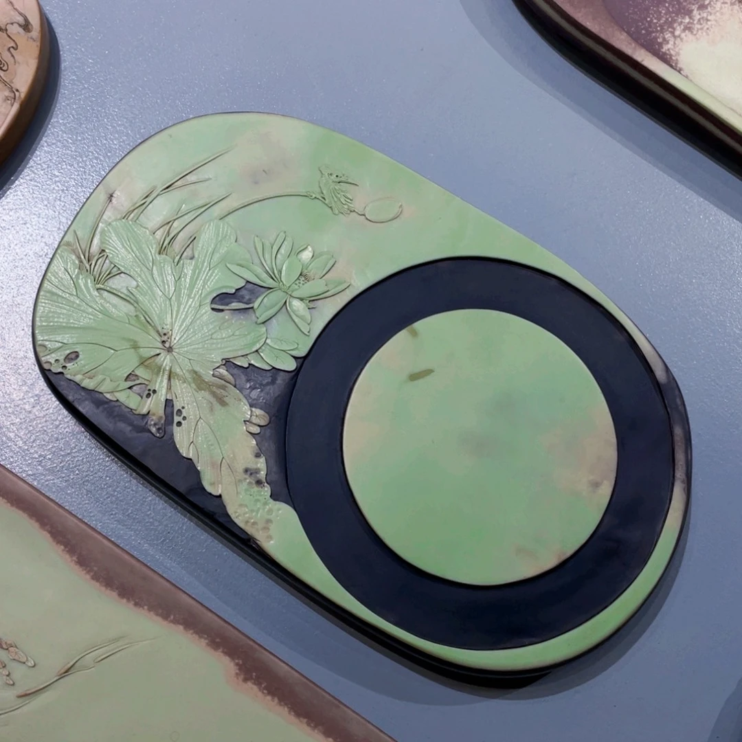 一路莲科干泡紫袍玉带石