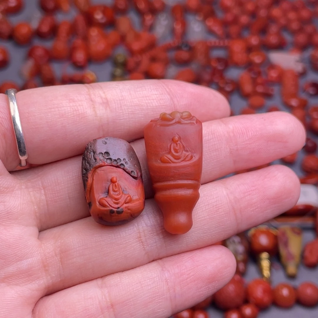 南红玛瑙配饰未镶嵌日****光