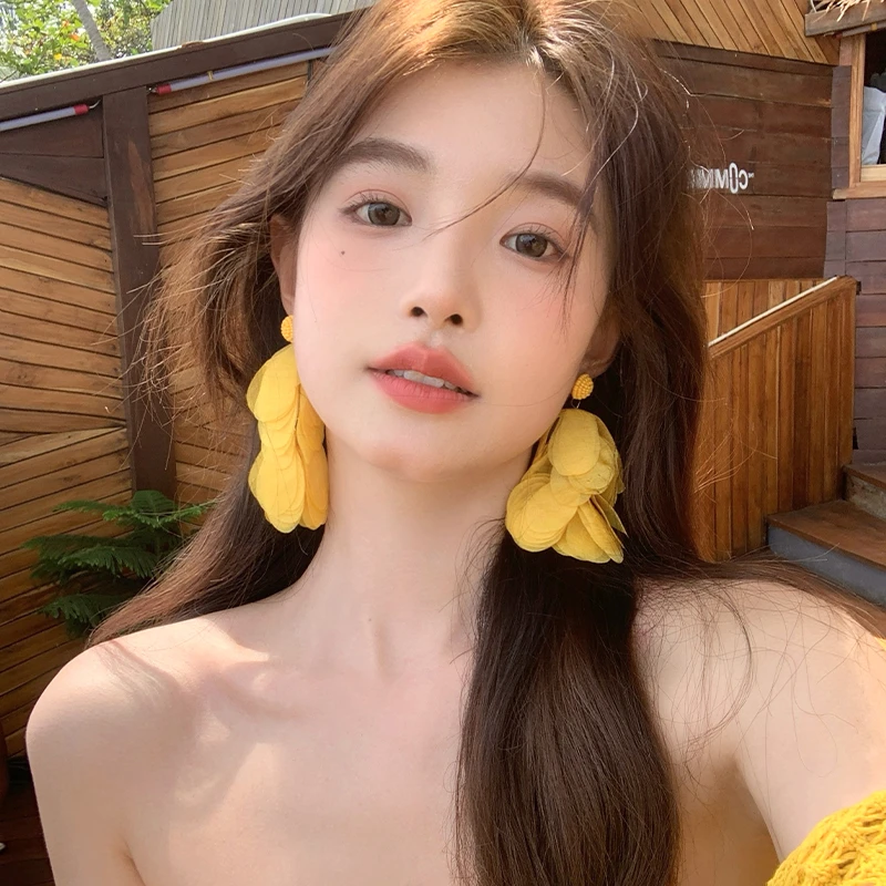 非金属布艺耳饰 【我的脸很圆】海边度假氛围花瓣流苏耳环波西米亚