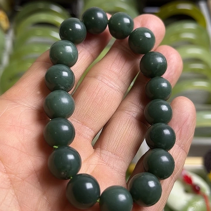 合金蛇纹石玉颈饰