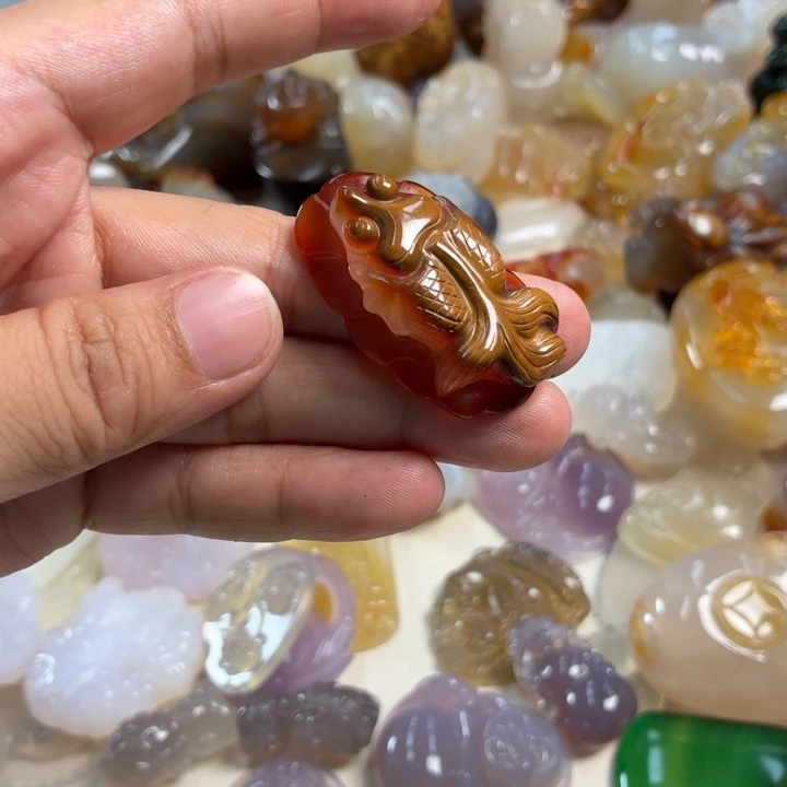 鸿***心未镶嵌吊坠(不含链)玛瑙/玉髓