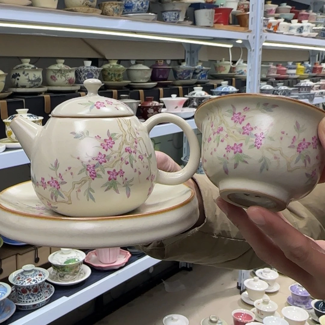 高温下的高温天气使人心情愉悦