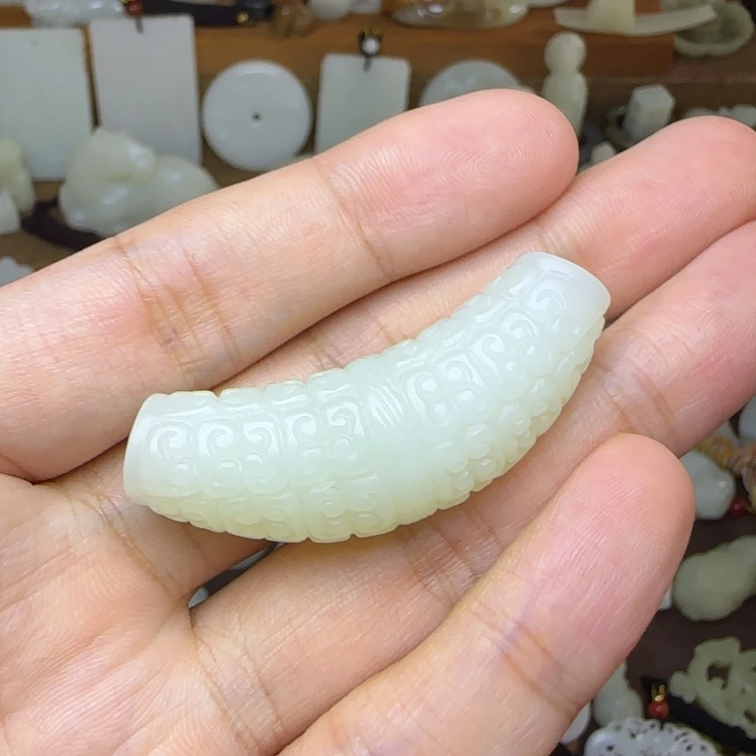 未镶嵌和田玉挂件弯管