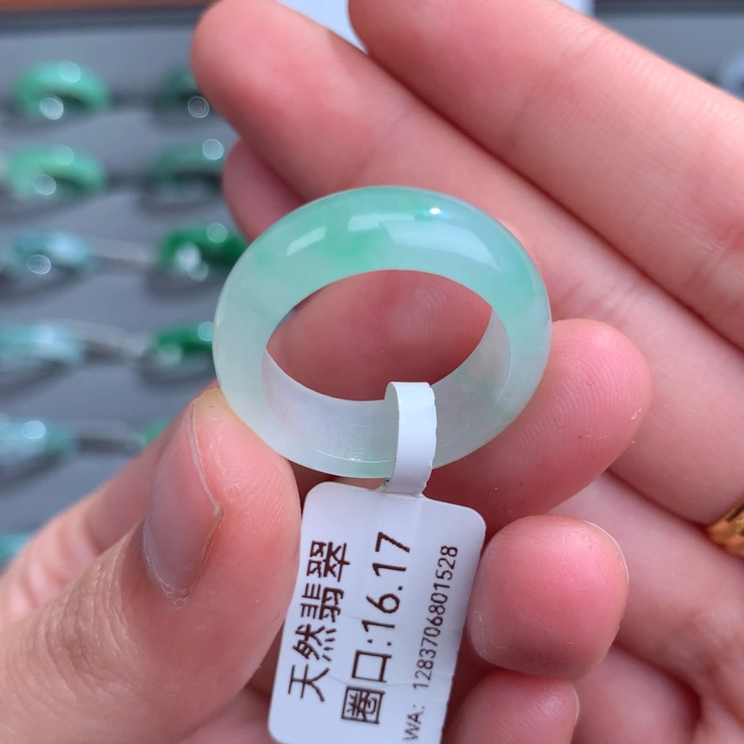 翡翠戒指未镶嵌天然