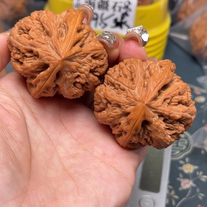 吊坠桃核45-31122-02