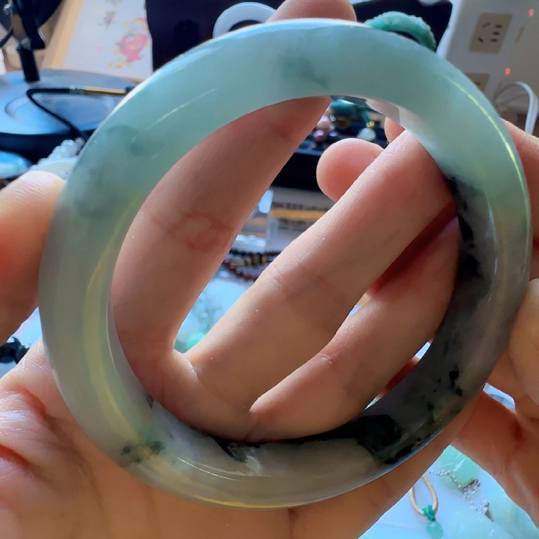 m***哒翡翠未镶嵌手镯翡翠299