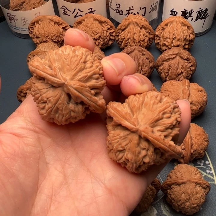 文玩核桃吊坠43全品白狮子