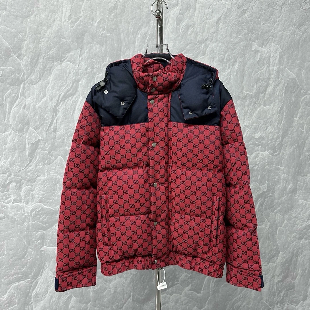 未使用 GUCCI/古驰 满印双G连帽羽绒服外套 48码 J01238