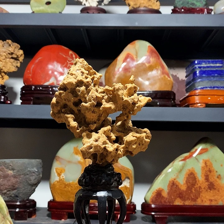 石材高22厘米宽12厘米