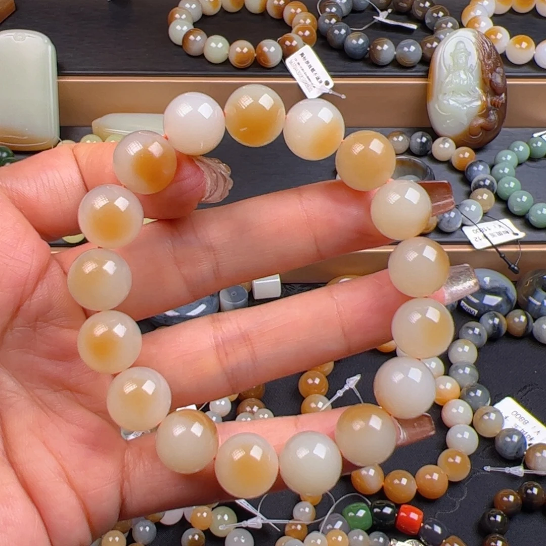 A***a和田玉未镶嵌手链