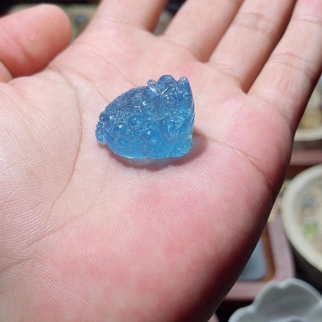 南***q未镶嵌吊坠(不含链)水晶
