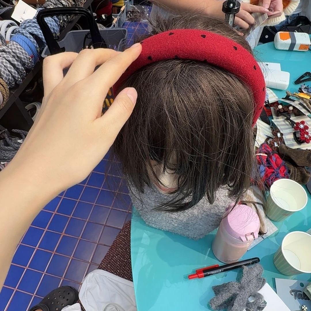 非金属东大门发夹