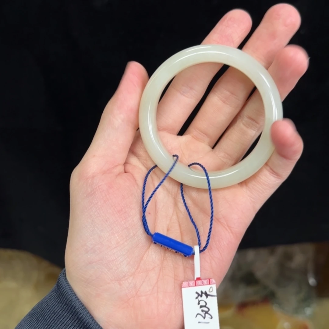 和田玉未镶嵌手镯52