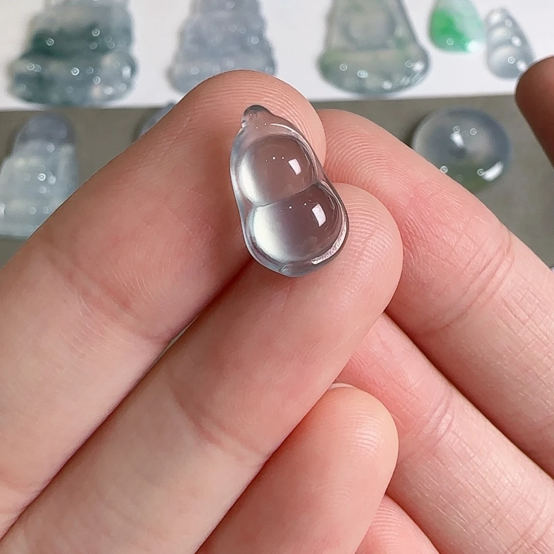 翡翠未镶嵌颈饰