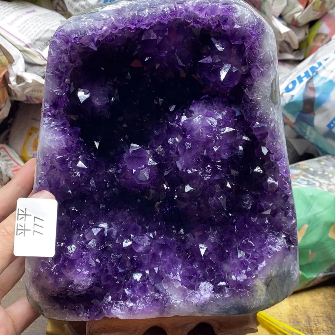 紫晶乌拉圭未镶嵌