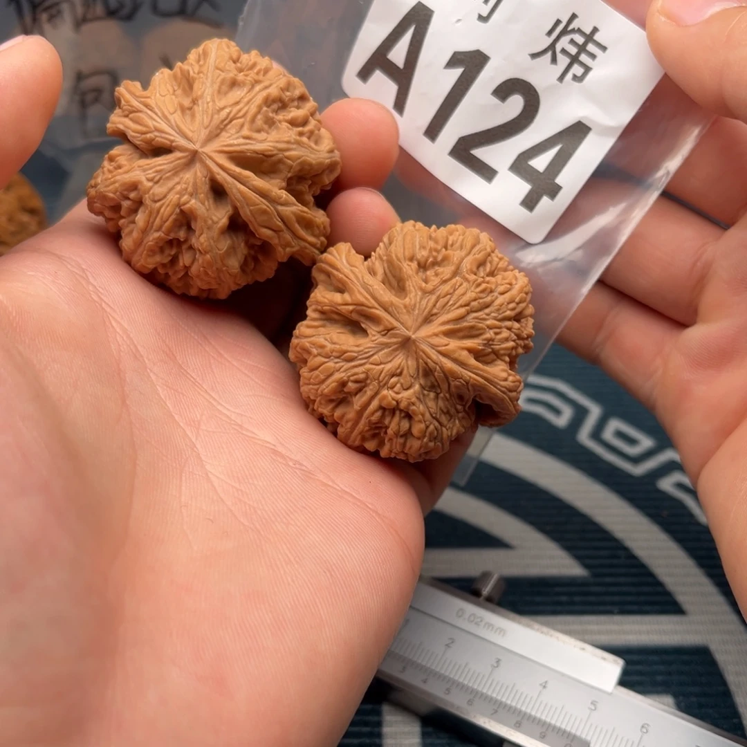 文玩核桃吊坠粗筋43