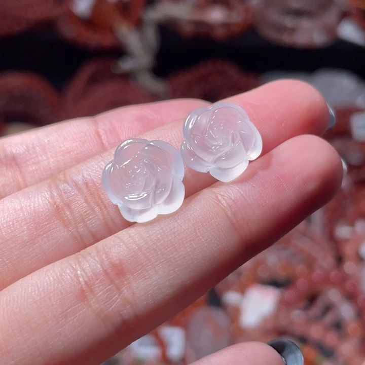 南红玛瑙未镶嵌玫瑰花666