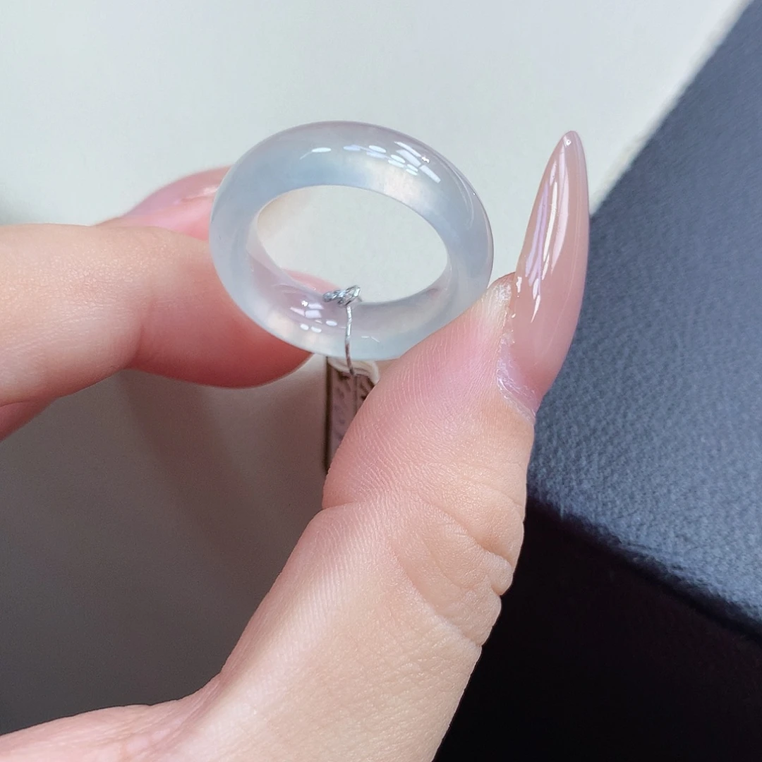 翡翠未镶嵌戒圈12号