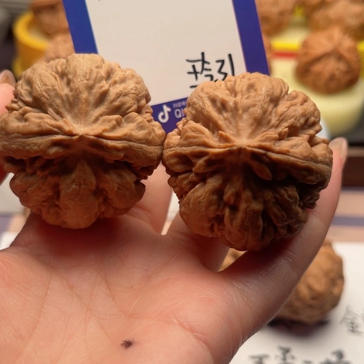 吊坠文玩核桃十***财文玩核桃31