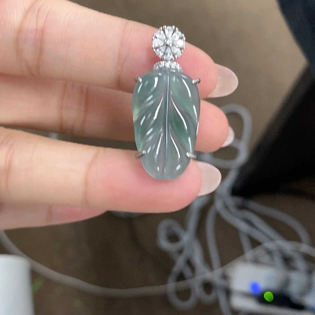 颈饰未镶嵌翡翠翡翠树叶