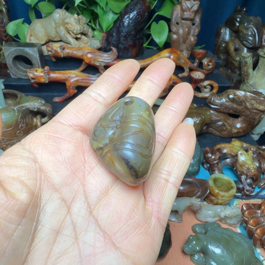 和田玉挂件未镶嵌高***?