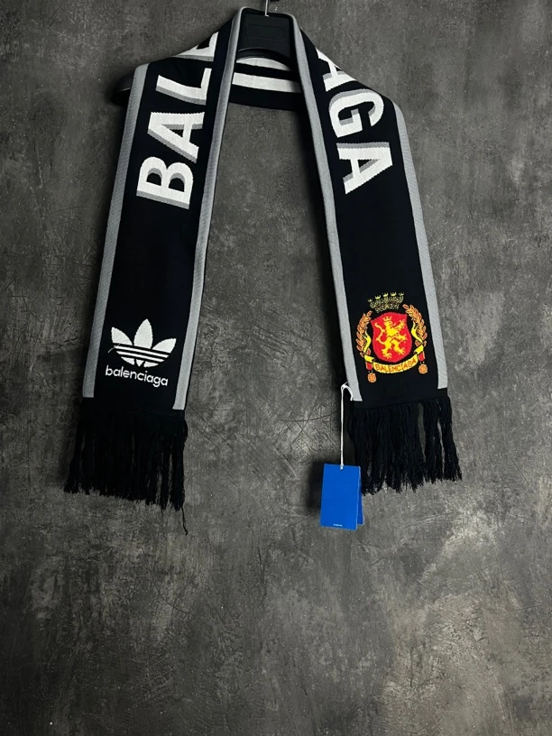 全新未使用 Balenciaga/巴黎世家 均码*6/曼联刺绣流苏围巾/00384