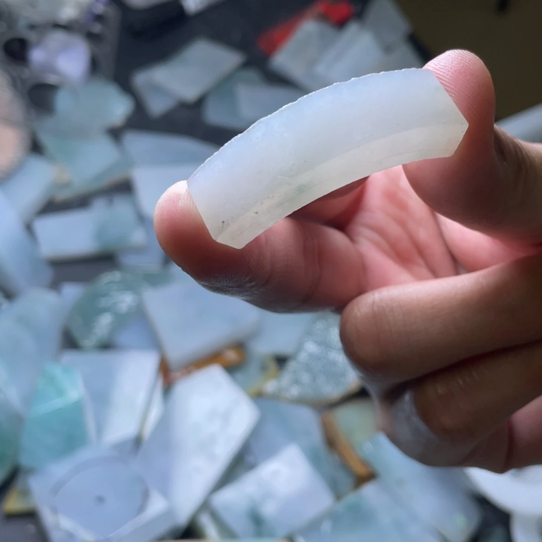 未镶嵌定制翡翠