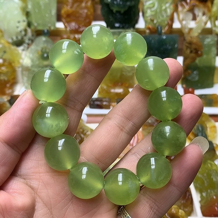 未镶嵌蛇纹石玉珠宝半成品