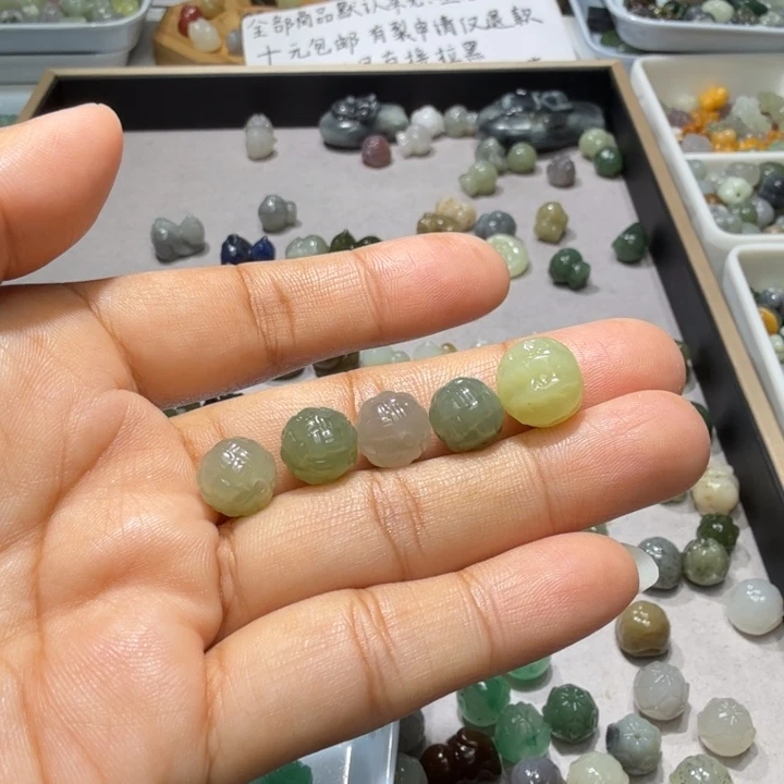 j***y未镶嵌和田玉珠宝半成品
