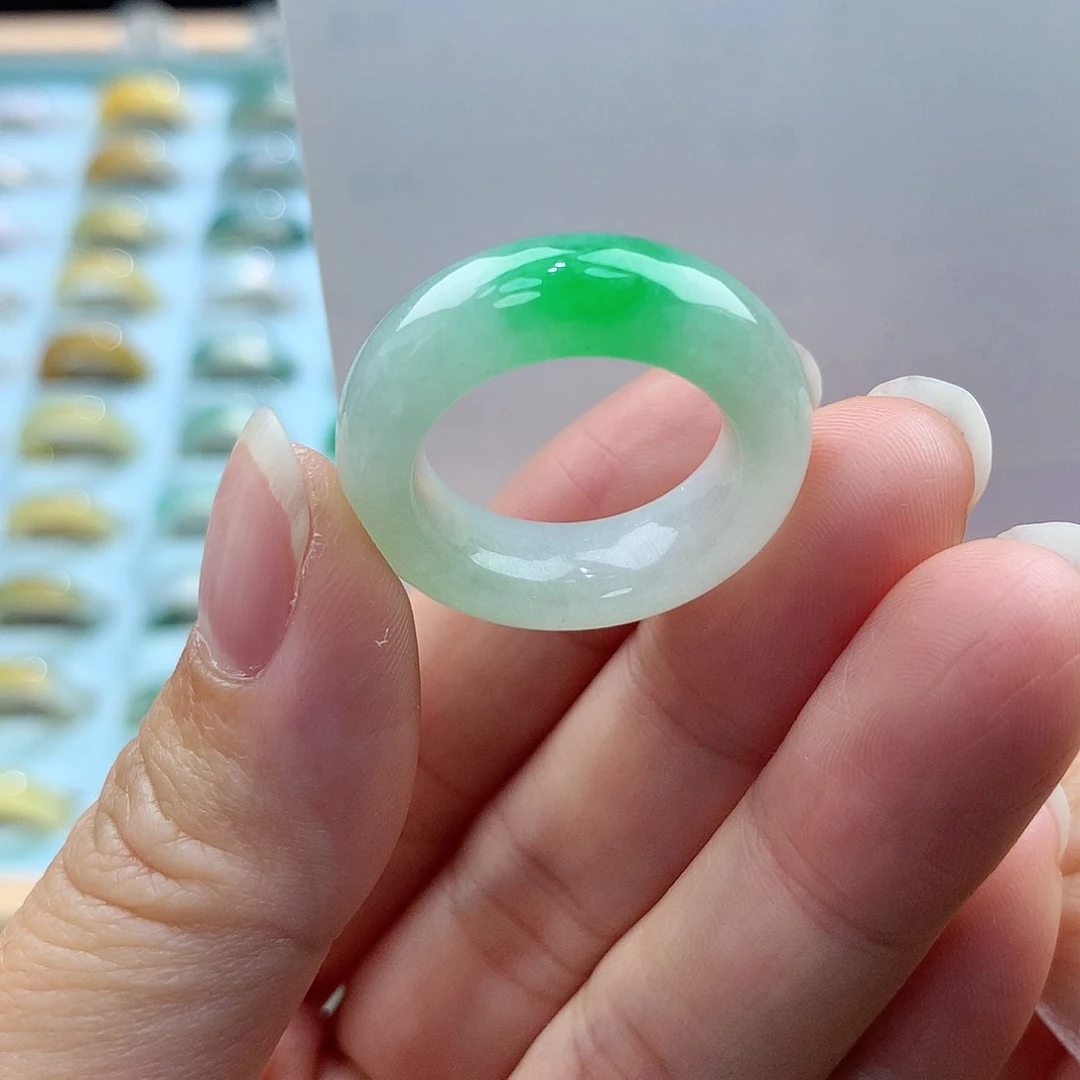 翡翠戒指未镶嵌15圈
