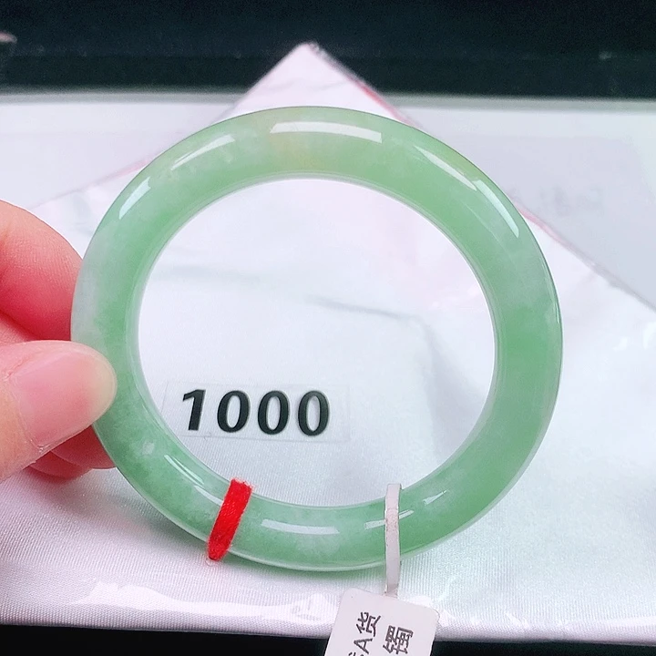 翡翠未镶嵌手镯（圆镯）1000