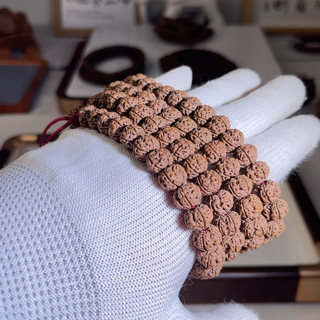 金刚菩提吊坠凹低梅花108