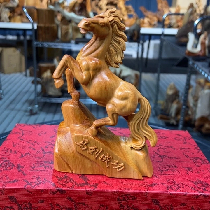 柏木（崖柏）随型摆件马