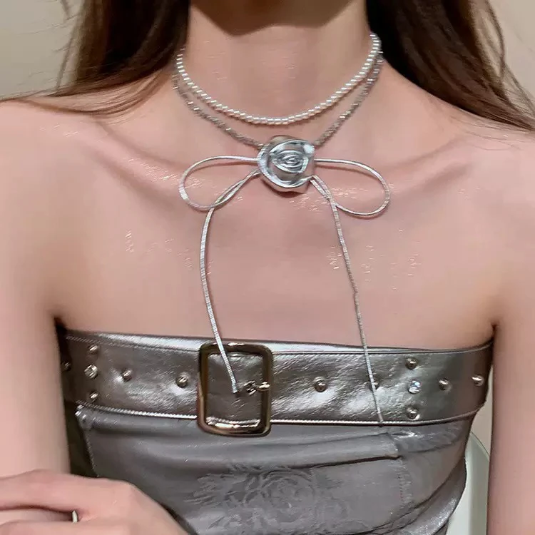 铜合金皮质项链 玫瑰花朵项链女皮质颈链气质优雅锁骨链配饰首饰