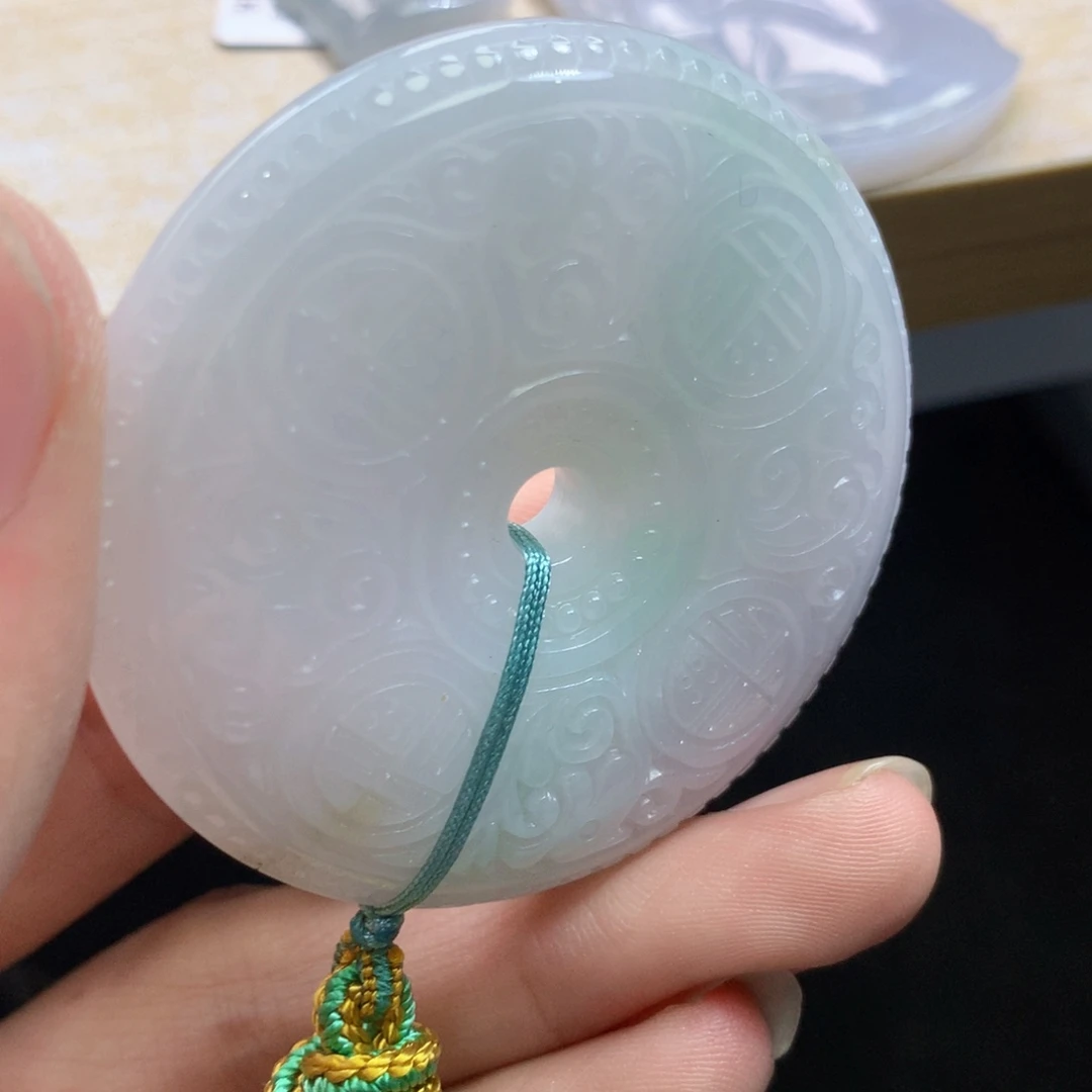 颈饰未镶嵌翡翠吊坠