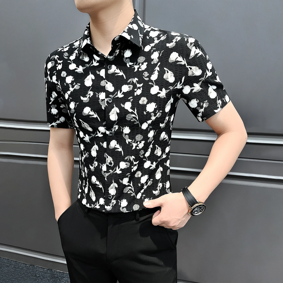 男士短袖花衬衫秋季薄款痞帅高级感男装透气抗皱休闲男款半袖衬衣