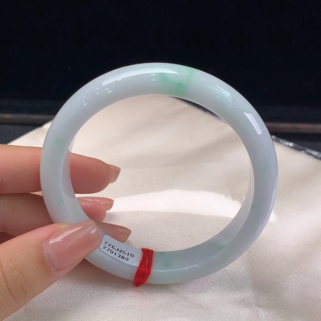 翡翠未镶嵌手镯缅甸A货翡翠 白底阳绿57 58