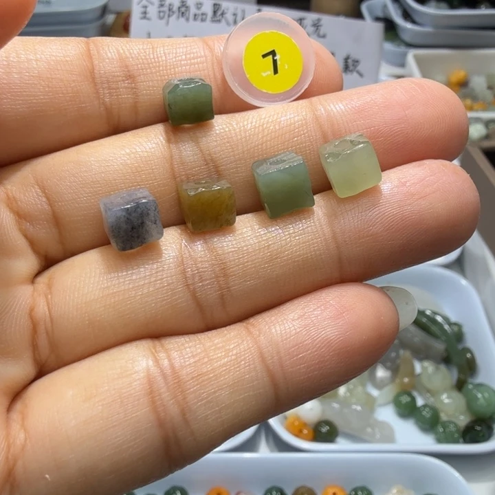 未镶嵌和田玉珠宝半成品