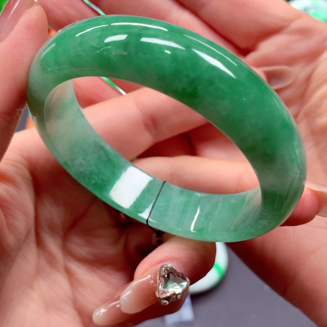 未镶嵌手镯翡翠朱*粘翡翠
