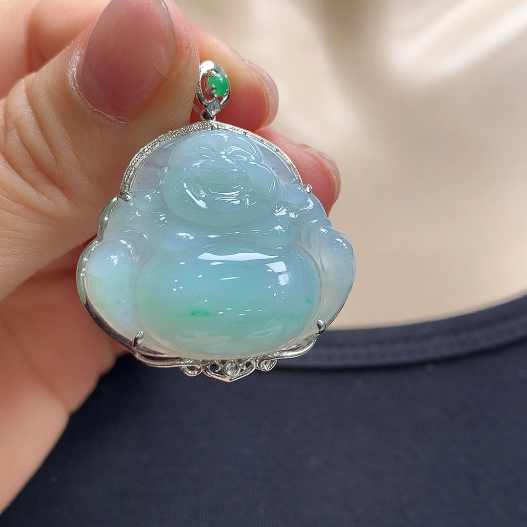 翡翠18K金镶嵌颈饰佛公