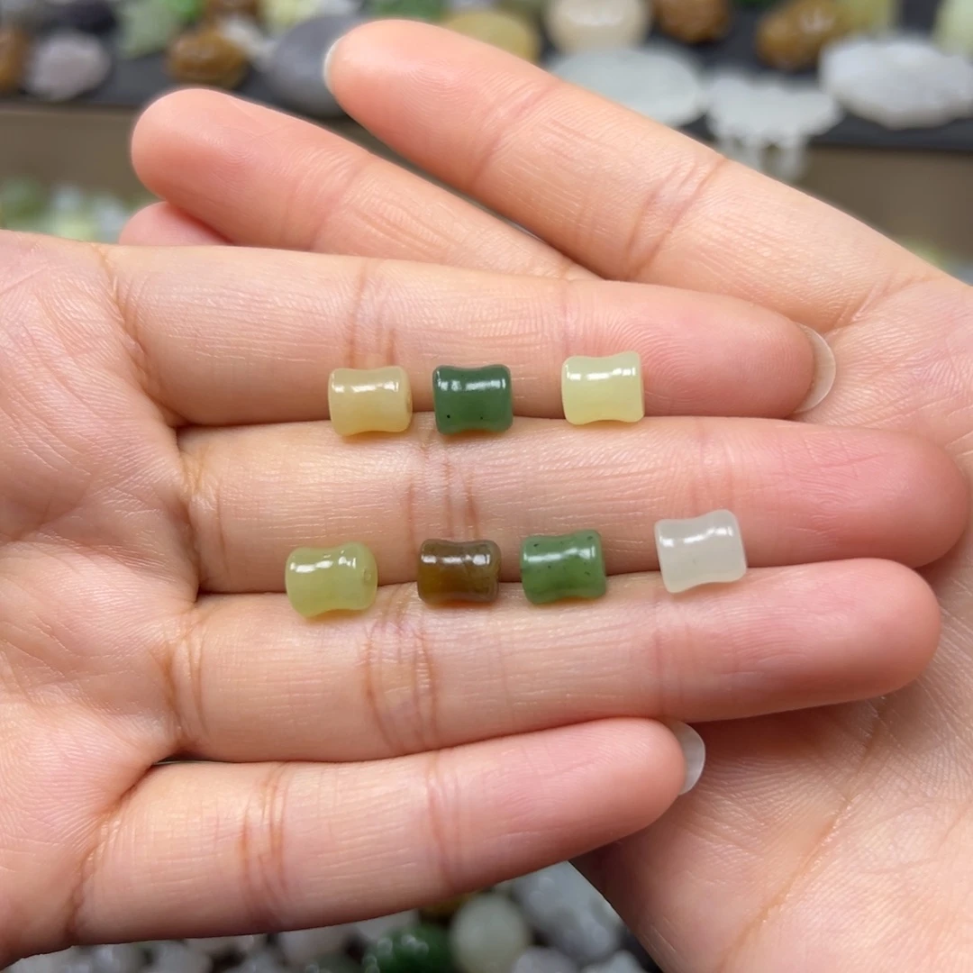 和田玉未镶嵌颈饰19.9一个多样性发其一