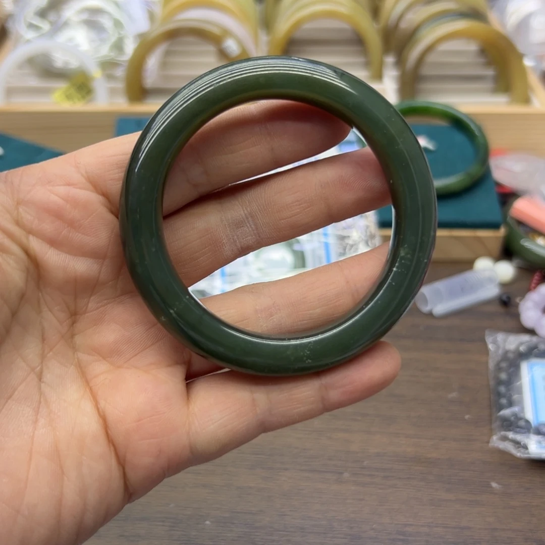 和田玉未镶嵌手镯55.2圈围995